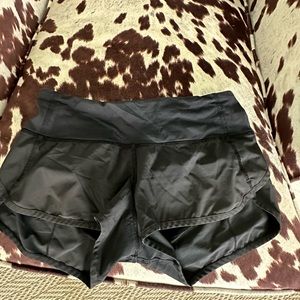 Lululemon Speed Up Low-Rise Short 2.5”